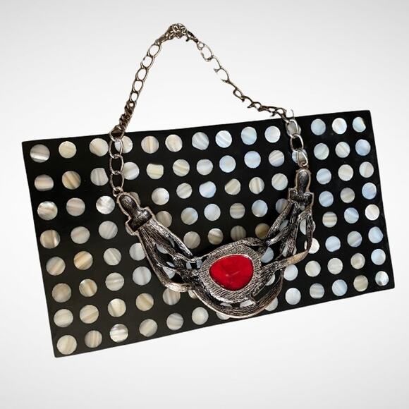 Main Line Time Quartz Wristwatch and Bold Statement Necklace Bundle - Picture 4 of 8